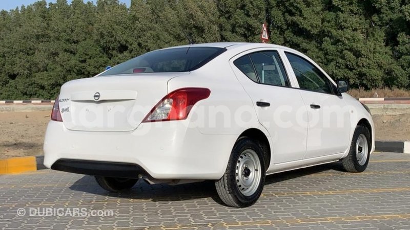 Big with watermark nissan sunny ashanti import dubai 20716