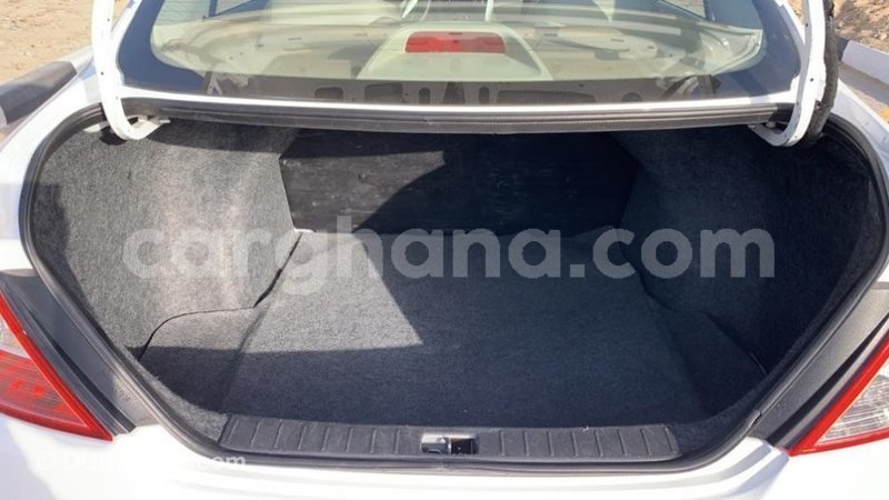 Big with watermark nissan sunny ashanti import dubai 20716