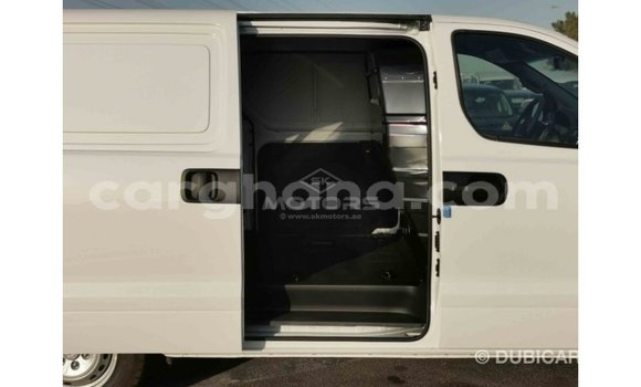 Sayi Imported Hyundai Cargo White Mota in Import - Dubai a Ashanti Sayi Imported Hyundai Cargo White Mota in Import - Dubai a Ashanti