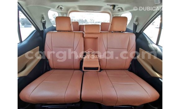 Ra Imported Toyota Fortuner funfun Ọkọ̀ in Import - Dubai ni Ashanti Ra Imported Toyota Fortuner funfun Ọkọ̀ in Import - Dubai ni Ashanti