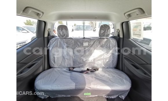 Sayi Imported Mitsubishi L200 White Mota in Import - Dubai a Ashanti Sayi Imported Mitsubishi L200 White Mota in Import - Dubai a Ashanti