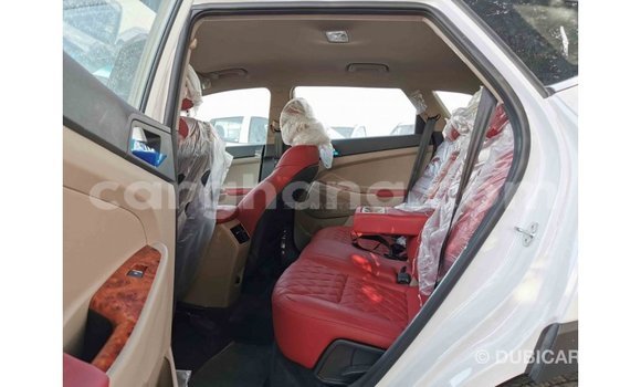 Ra Imported Hyundai Tucson funfun Ọkọ̀ in Import - Dubai ni Ashanti Ra Imported Hyundai Tucson funfun Ọkọ̀ in Import - Dubai ni Ashanti