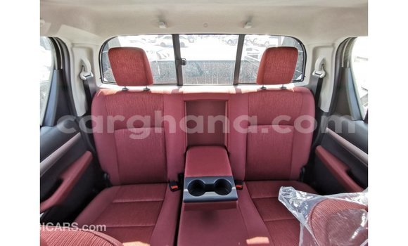 Buy Import Toyota Hilux White Car in Import - Dubai in Ashanti Buy Import Toyota Hilux White Car in Import - Dubai in Ashanti