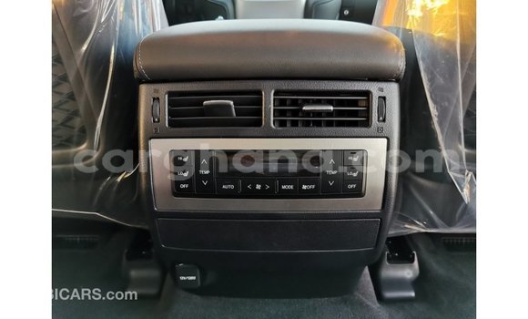 Sayi Imported Toyota Land Cruiser Black Mota in Import - Dubai a Ashanti Sayi Imported Toyota Land Cruiser Black Mota in Import - Dubai a Ashanti