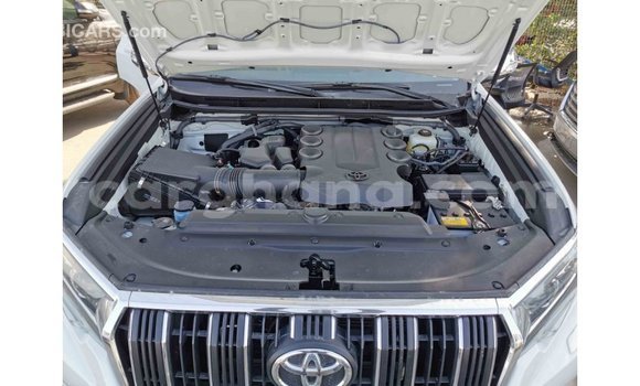 Sayi Imported Toyota Prado White Mota in Import - Dubai a Ashanti Sayi Imported Toyota Prado White Mota in Import - Dubai a Ashanti