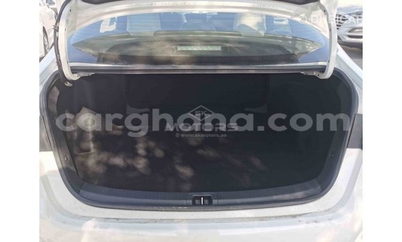 Ra Imported Toyota Corolla funfun Ọkọ̀ in Import - Dubai ni Ashanti Ra Imported Toyota Corolla funfun Ọkọ̀ in Import - Dubai ni Ashanti