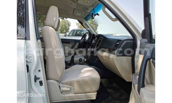 Buy Import Mitsubishi Pajero White Car in Import - Dubai in Ashanti Buy Import Mitsubishi Pajero White Car in Import - Dubai in Ashanti