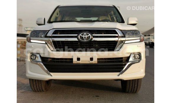Buy Import Toyota Land Cruiser White Car in Import - Dubai in Ashanti Buy Import Toyota Land Cruiser White Car in Import - Dubai in Ashanti