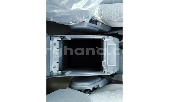 Buy Import Toyota Land Cruiser White Car in Import - Dubai in Ashanti Buy Import Toyota Land Cruiser White Car in Import - Dubai in Ashanti