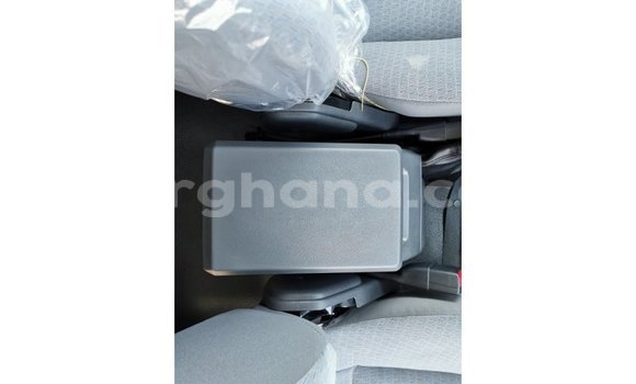 Buy Import Toyota Land Cruiser White Car in Import - Dubai in Ashanti Buy Import Toyota Land Cruiser White Car in Import - Dubai in Ashanti