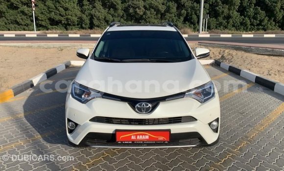 Buy Import Toyota 4Runner White Car in Import - Dubai in Ashanti Buy Import Toyota 4Runner White Car in Import - Dubai in Ashanti