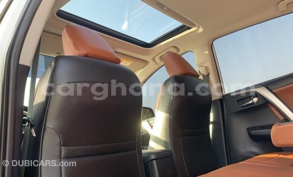 Buy Import Toyota 4Runner White Car in Import - Dubai in Ashanti Buy Import Toyota 4Runner White Car in Import - Dubai in Ashanti