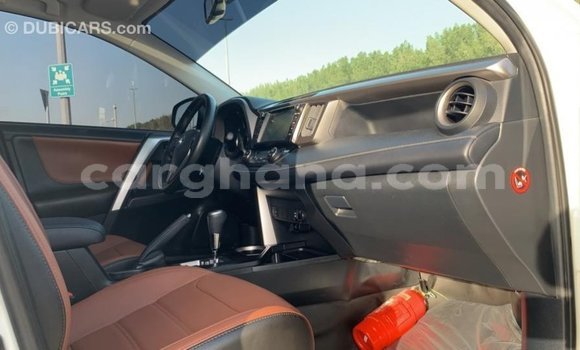 Buy Import Toyota 4Runner White Car in Import - Dubai in Ashanti Buy Import Toyota 4Runner White Car in Import - Dubai in Ashanti