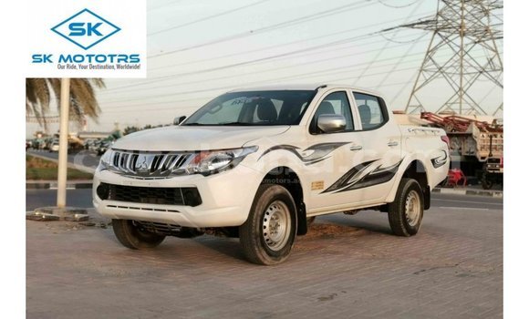 Ra Imported Mitsubishi L200 funfun Ọkọ̀ in Import - Dubai ni Ashanti Ra Imported Mitsubishi L200 funfun Ọkọ̀ in Import - Dubai ni Ashanti