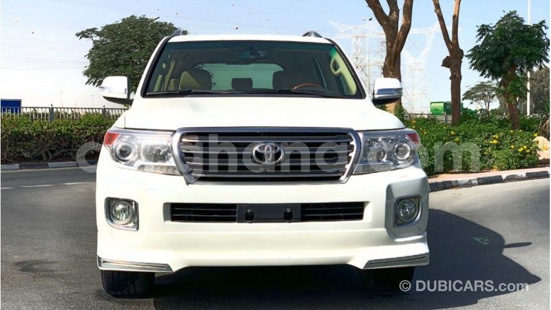 Big with watermark toyota land cruiser ashanti import dubai 20836