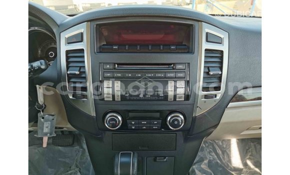 Buy Import Mitsubishi Pajero White Car in Import - Dubai in Ashanti Buy Import Mitsubishi Pajero White Car in Import - Dubai in Ashanti