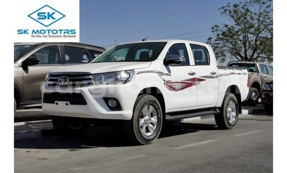 Ra Imported Toyota Hilux funfun Ọkọ̀ in Import - Dubai ni Ashanti Ra Imported Toyota Hilux funfun Ọkọ̀ in Import - Dubai ni Ashanti