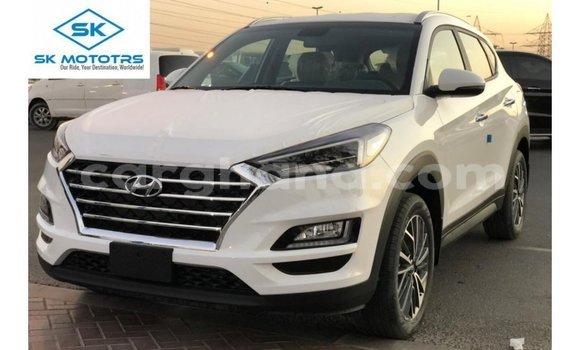 Sayi Imported Hyundai Tucson White Mota in Import - Dubai a Ashanti Sayi Imported Hyundai Tucson White Mota in Import - Dubai a Ashanti