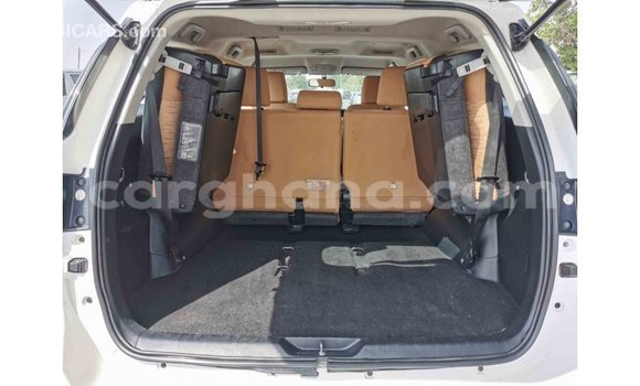 Ra Imported Toyota Fortuner funfun Ọkọ̀ in Import - Dubai ni Ashanti Ra Imported Toyota Fortuner funfun Ọkọ̀ in Import - Dubai ni Ashanti