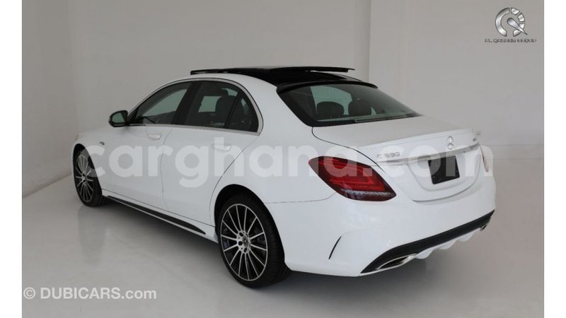 Big with watermark mercedes benz a200 ashanti import dubai 20880