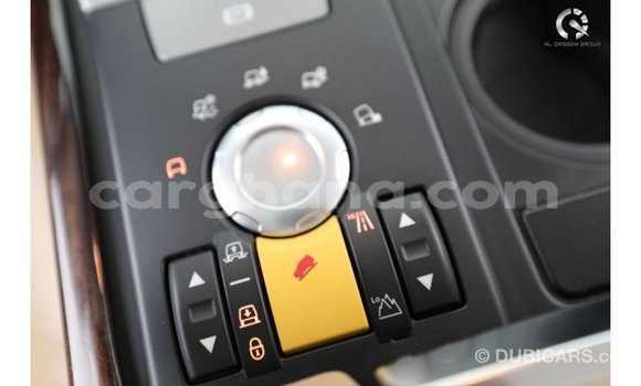 Sayi Imported Land Rover Range Rover White Mota in Import - Dubai a Ashanti Sayi Imported Land Rover Range Rover White Mota in Import - Dubai a Ashanti