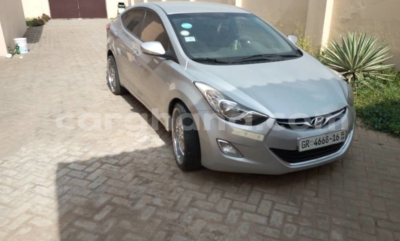 Sayi Na hannu Hyundai Elantra White Mota in Accra a Greater Accra