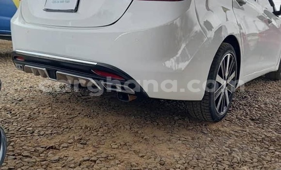Sayi Na hannu Hyundai Elantra White Mota in Accra a Greater Accra Sayi Na hannu Hyundai Elantra White Mota in Accra a Greater Accra