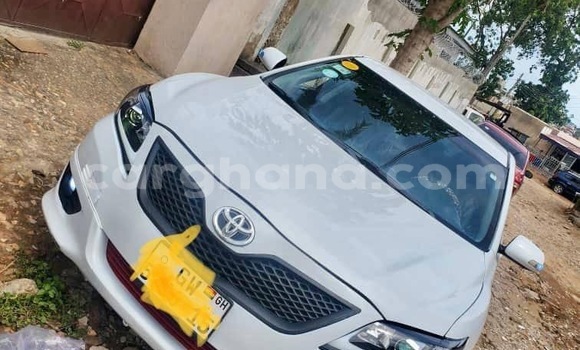 Ra Àlòkù Toyota Corolla II funfun Ọkọ̀ in Accra ni Greater Accra Ra Àlòkù Toyota Corolla II funfun Ọkọ̀ in Accra ni Greater Accra