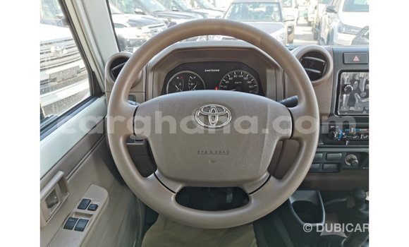Ra Imported Toyota Land Cruiser funfun Ọkọ̀ in Import - Dubai ni Ashanti Ra Imported Toyota Land Cruiser funfun Ọkọ̀ in Import - Dubai ni Ashanti