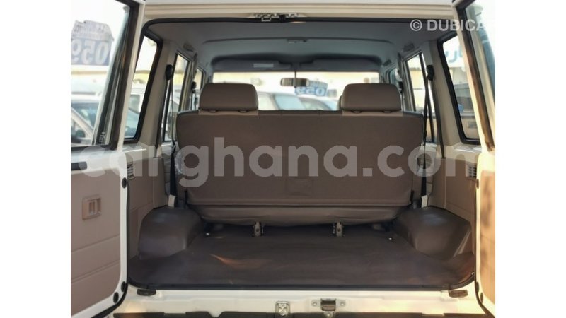 Big with watermark toyota land cruiser ashanti import dubai 20926