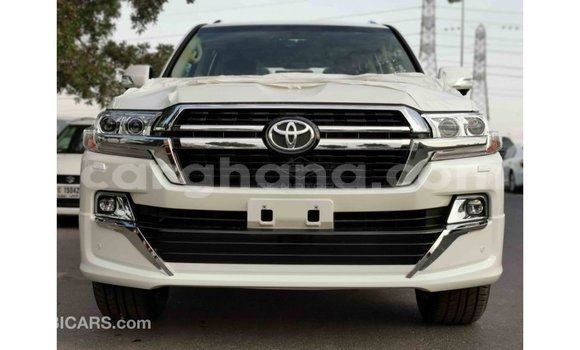Buy Import Toyota Land Cruiser White Car in Import - Dubai in Ashanti Buy Import Toyota Land Cruiser White Car in Import - Dubai in Ashanti