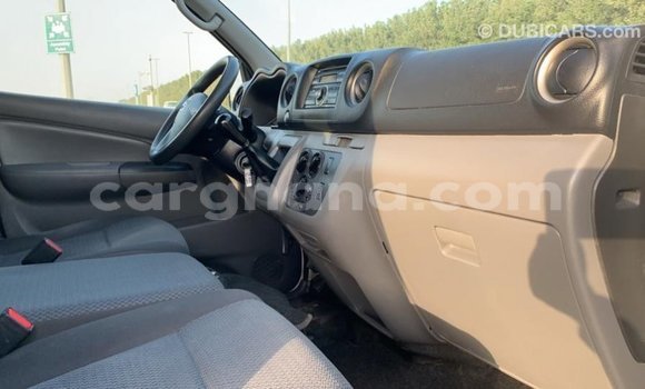 Sayi Imported Nissan Urvan White Mota in Import - Dubai a Ashanti Sayi Imported Nissan Urvan White Mota in Import - Dubai a Ashanti