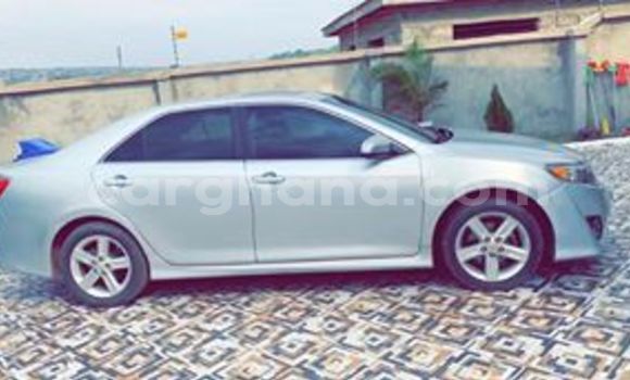 Sayi Na hannu Toyota Camry Azurfa Mota in Accra a Greater Accra Sayi Na hannu Toyota Camry Azurfa Mota in Accra a Greater Accra