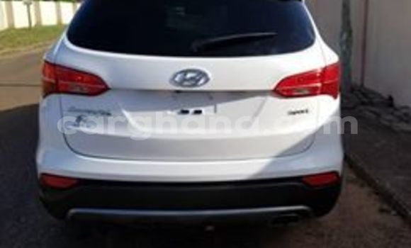 Sayi Na hannu Hyundai Santa Fe White Mota in Accra a Greater Accra Sayi Na hannu Hyundai Santa Fe White Mota in Accra a Greater Accra