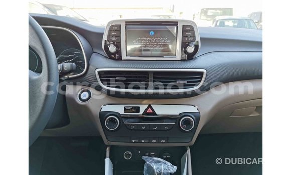 Buy Import Hyundai Tucson White Car in Import - Dubai in Ashanti Buy Import Hyundai Tucson White Car in Import - Dubai in Ashanti
