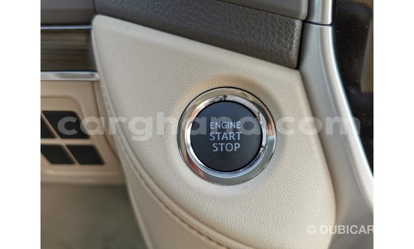 Sayi Imported Toyota Land Cruiser White Mota in Import - Dubai a Ashanti Sayi Imported Toyota Land Cruiser White Mota in Import - Dubai a Ashanti