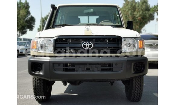 Ra Imported Toyota Land Cruiser Alagara Ọkọ̀ in Import - Dubai ni Ashanti Ra Imported Toyota Land Cruiser Alagara Ọkọ̀ in Import - Dubai ni Ashanti