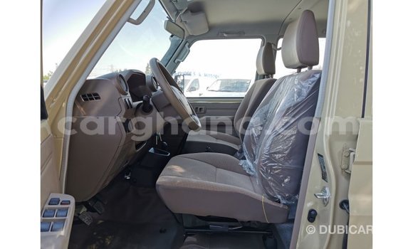 Ra Imported Toyota Land Cruiser Alagara Ọkọ̀ in Import - Dubai ni Ashanti Ra Imported Toyota Land Cruiser Alagara Ọkọ̀ in Import - Dubai ni Ashanti