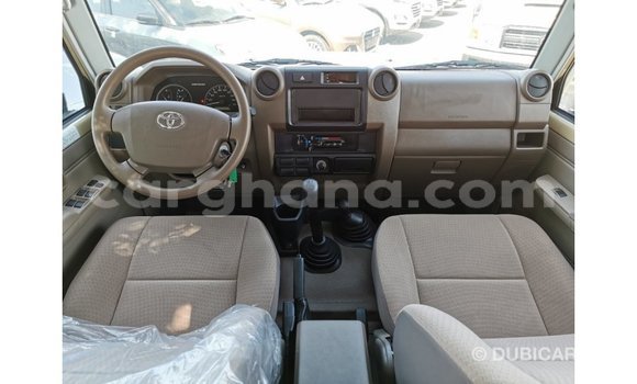 Ra Imported Toyota Land Cruiser Alagara Ọkọ̀ in Import - Dubai ni Ashanti Ra Imported Toyota Land Cruiser Alagara Ọkọ̀ in Import - Dubai ni Ashanti