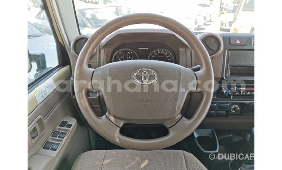 Ra Imported Toyota Land Cruiser Alagara Ọkọ̀ in Import - Dubai ni Ashanti Ra Imported Toyota Land Cruiser Alagara Ọkọ̀ in Import - Dubai ni Ashanti