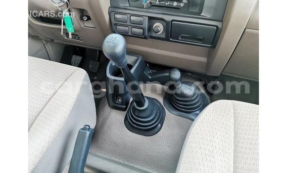 Ra Imported Toyota Land Cruiser Alagara Ọkọ̀ in Import - Dubai ni Ashanti Ra Imported Toyota Land Cruiser Alagara Ọkọ̀ in Import - Dubai ni Ashanti