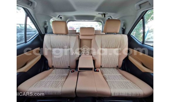 Ra Imported Toyota Fortuner funfun Ọkọ̀ in Import - Dubai ni Ashanti Ra Imported Toyota Fortuner funfun Ọkọ̀ in Import - Dubai ni Ashanti