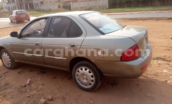 Ra Àlòkù Nissan Altima funfun Ọkọ̀ in Accra ni Greater Accra Ra Àlòkù Nissan Altima funfun Ọkọ̀ in Accra ni Greater Accra