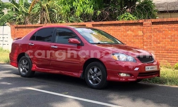 Ra Àlòkù Toyota Corolla funfun Ọkọ̀ in Accra ni Greater Accra