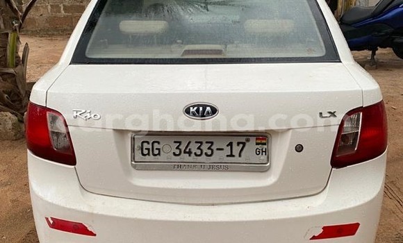 Buy Used Kia Rio White Car in Adenta in Greater Accra Buy Used Kia Rio White Car in Adenta in Greater Accra