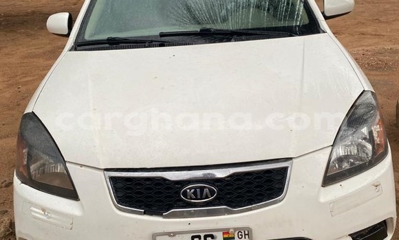 Buy Used Kia Rio White Car in Adenta in Greater Accra Buy Used Kia Rio White Car in Adenta in Greater Accra