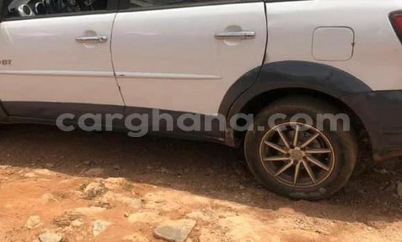 Buy Used Pontiac Vibe White Car in Accra in Greater Accra Buy Used Pontiac Vibe White Car in Accra in Greater Accra