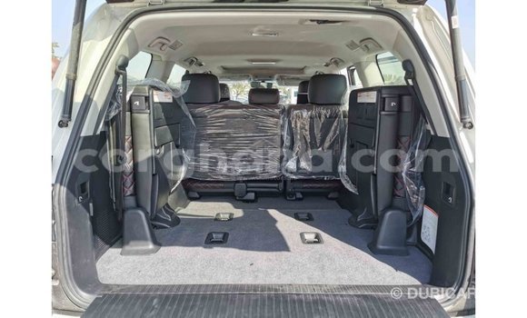 Ra Imported Toyota Land Cruiser funfun Ọkọ̀ in Import - Dubai ni Ashanti Ra Imported Toyota Land Cruiser funfun Ọkọ̀ in Import - Dubai ni Ashanti