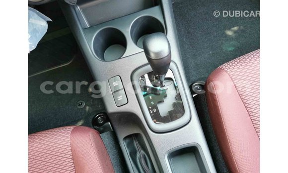 Ra Imported Toyota Hilux funfun Ọkọ̀ in Import - Dubai ni Ashanti Ra Imported Toyota Hilux funfun Ọkọ̀ in Import - Dubai ni Ashanti