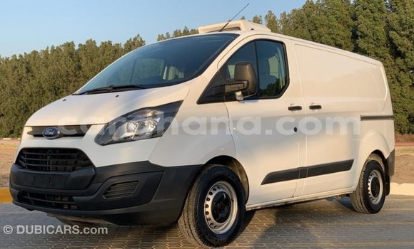 Sayi Imported FORD MUSTANG White Mota in Import - Dubai a Ashanti Sayi Imported FORD MUSTANG White Mota in Import - Dubai a Ashanti